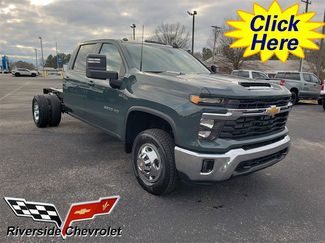 New 2026 Chevrolet Silverado 3500 LT video 1