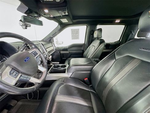 Used 2020 Ford F350 Platinum w/ FX4 Off-Road Package image 22
