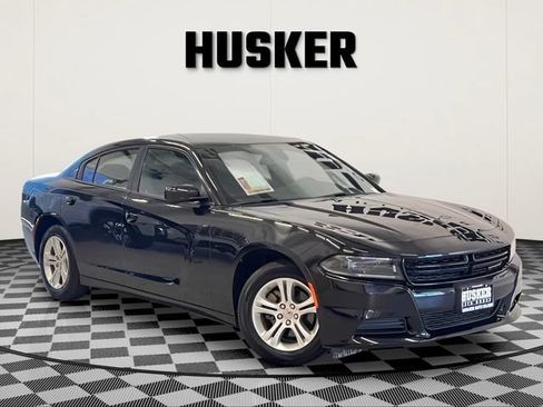 Used 2022 Dodge Charger SXT RWD image 1