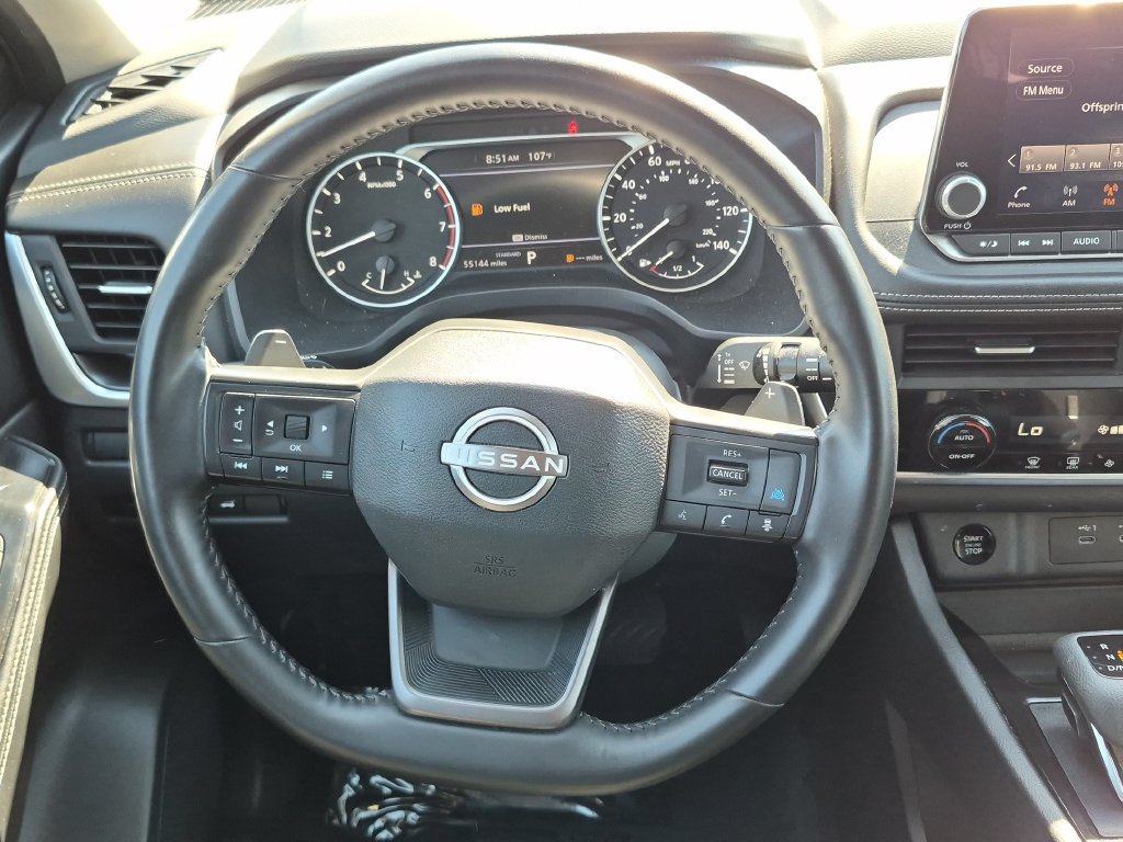 Certified 2025 Nissan Rogue SV FWD image 17