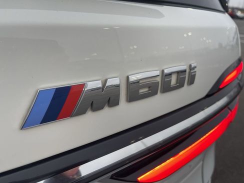 Used 2023 BMW X7 M60i image 13