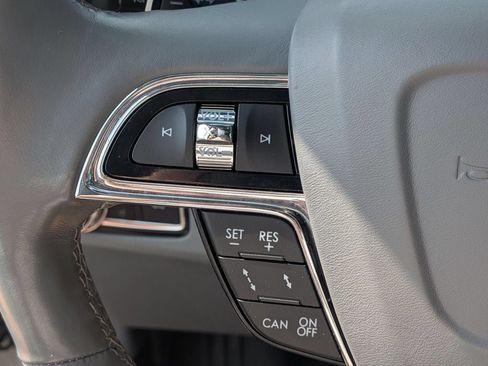 Used 2021 Lincoln Navigator Reserve AWD/4WD image 15