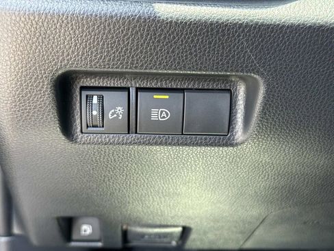 Used 2025 Toyota RAV4 LE AWD/4WD image 41