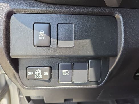 Used 2022 Toyota Tacoma SR5 RWD image 15