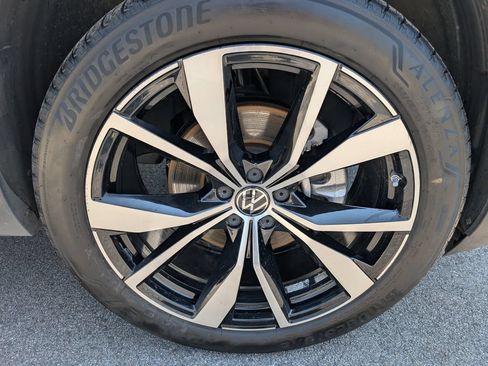 Used 2026 Volkswagen Atlas SEL Premium R-Line AWD/4WD image 12