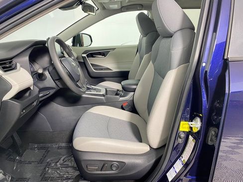Certified 2022 Toyota RAV4 XLE image 10