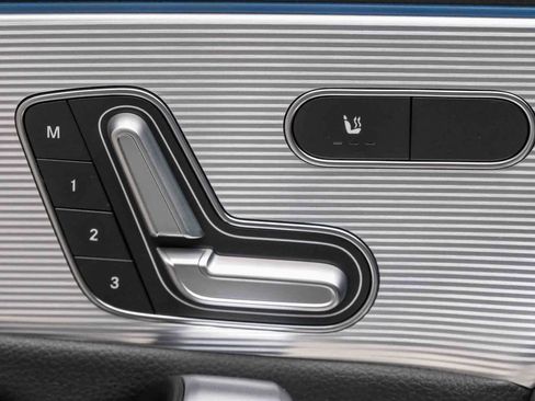 Used 2020 Mercedes-Benz CLA 250 image 22