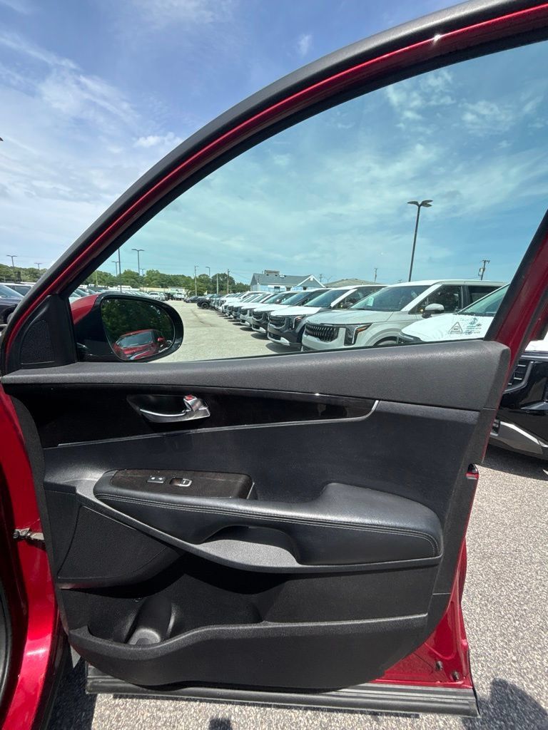 Used 2016 Kia Sorento FWD w/ LX Convenience Package image 22