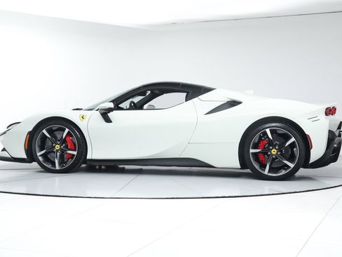 Certified 2025 Ferrari SF90 Spider image 7