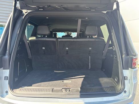 Used 2023 Jeep Wagoneer Series II AWD/4WD image 7