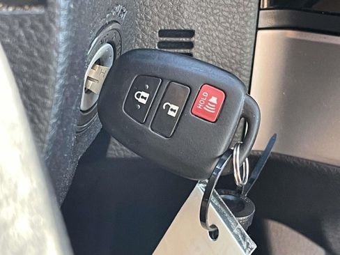Used 2018 Toyota Tacoma SR w/ SR Convenience Package AWD/4WD image 25