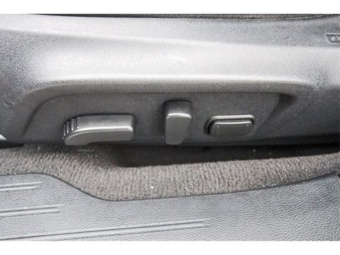 Used 2018 Subaru Outback 2.5i Limited image 26