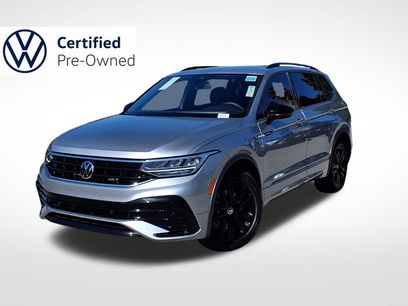 Certified 2022 Volkswagen Tiguan SE R-Line