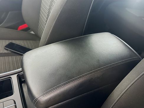 Used 2021 Kia Sorento LX image 18