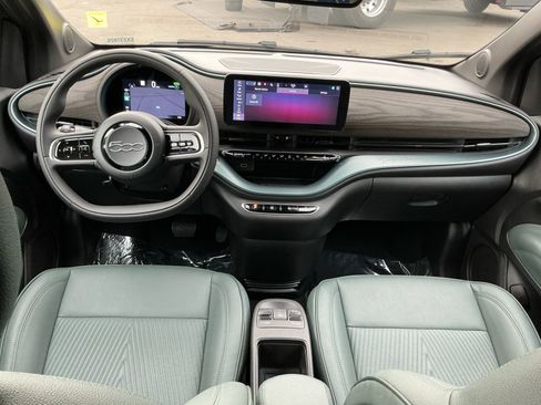 Used 2025 FIAT 500 e image 17