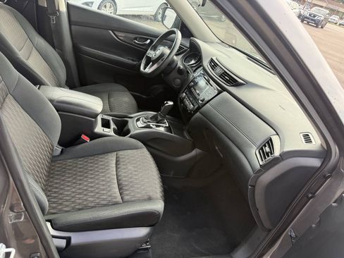 Used 2017 Nissan Rogue SV w/ Midnight Edition AWD/4WD image 14