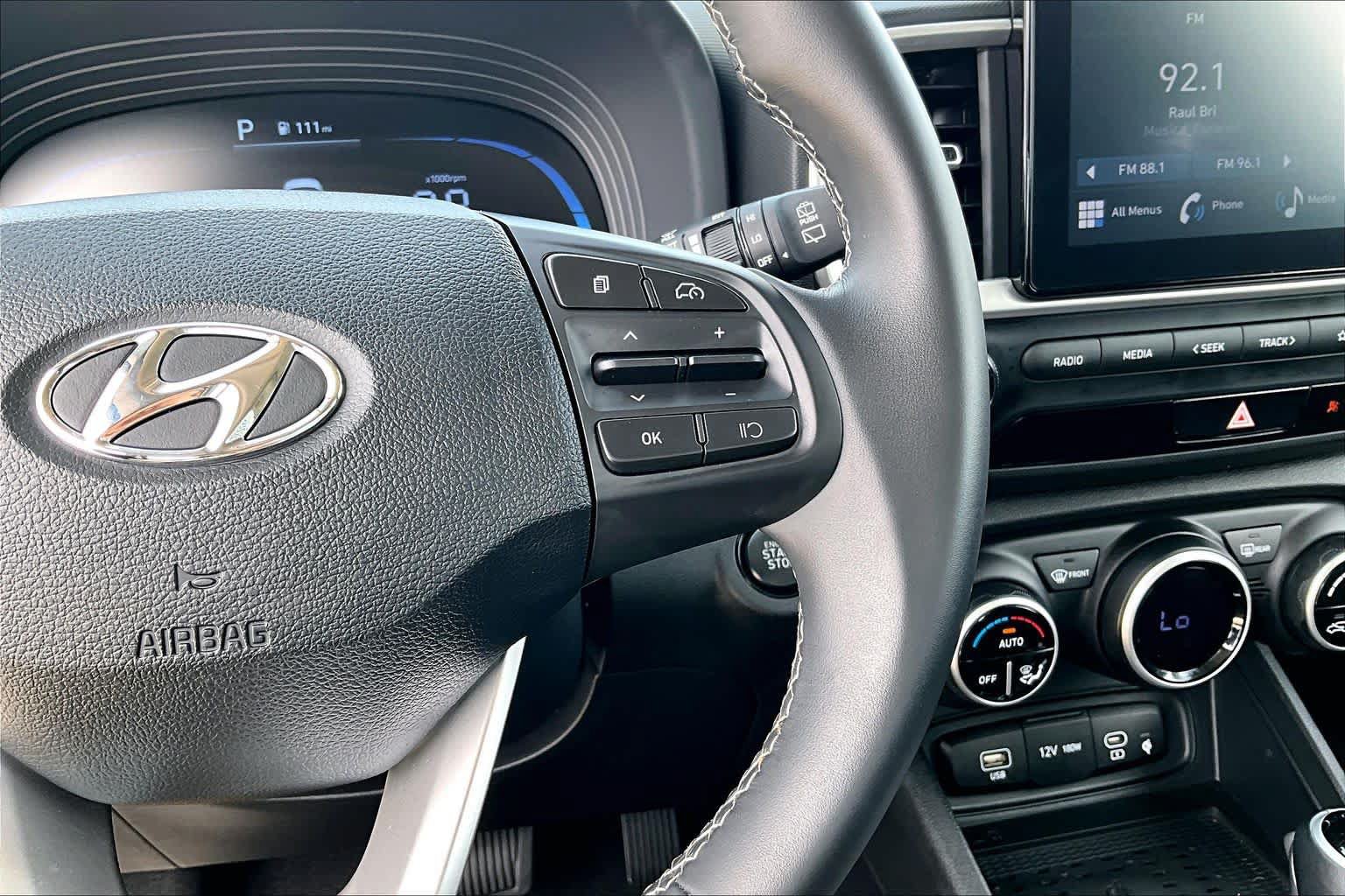 Certified 2026 Hyundai Venue SEL FWD image 25