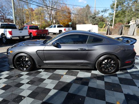 Used 2020 Ford Mustang Shelby GT350 w/ Technology Package image 8