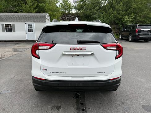 Certified 2024 GMC Terrain SLE w/ Driver Convenience Package AWD/4WD image 4