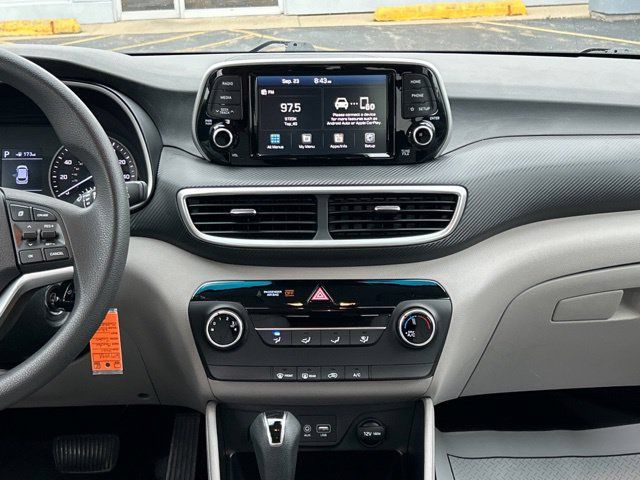 Used 2021 Hyundai Tucson SE FWD image 23