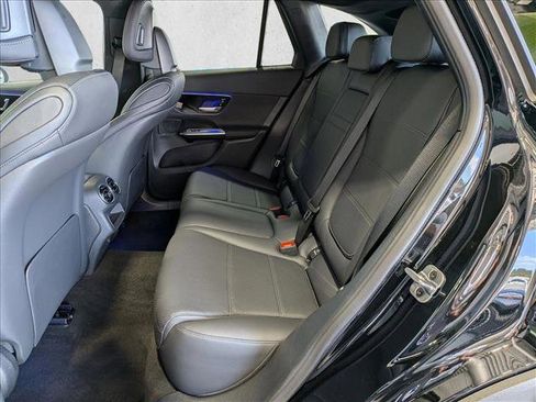 Used 2026 Mercedes-Benz GLC 300 4MATIC image 19