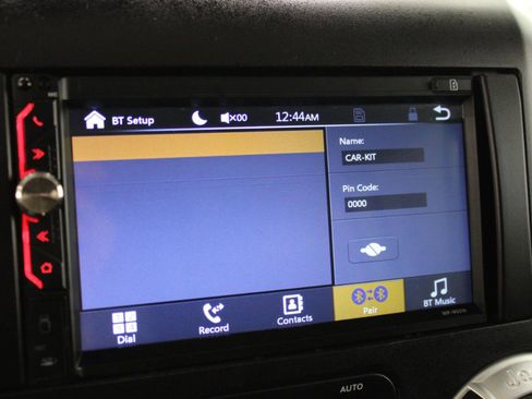 Used 2015 Jeep Wrangler Unlimited Rubicon w/ Connectivity Group AWD/4WD image 56