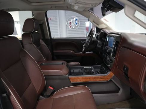 Used 2015 Chevrolet Silverado 2500 High Country w/ Duramax Plus Package AWD/4WD image 18