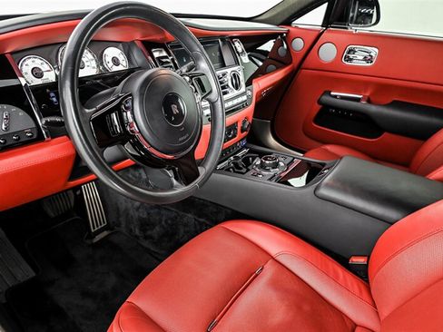 Used 2018 Rolls-Royce Wraith RWD image 16