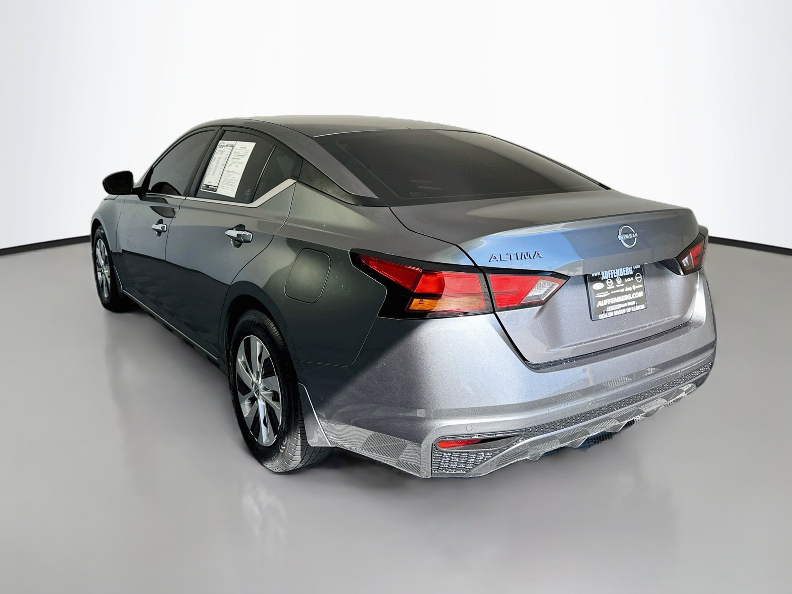 Used 2023 Nissan Altima 2.5 S FWD image 5
