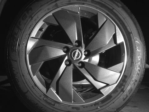 Used 2025 Nissan Rogue SV image 14