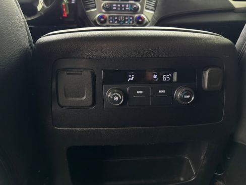 Used 2020 Chevrolet Tahoe LS w/ Enhanced Driver Alert Package image 40