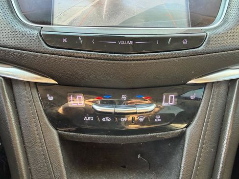 Used 2019 Cadillac XT5 Luxury AWD/4WD image 14