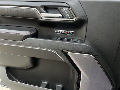 Used 2022 GMC Sierra 1500 AT4X image 23