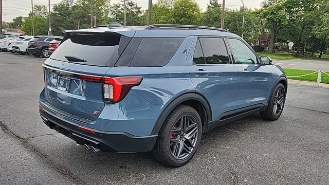 Used 2025 Ford Explorer ST w/ Sun And Sound Package AWD/4WD image 4