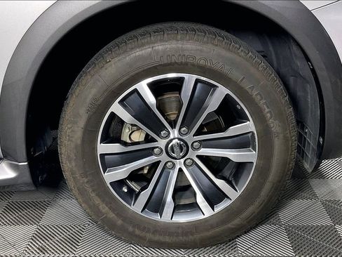 Used 2018 Nissan Armada SL w/ Premium Package image 10