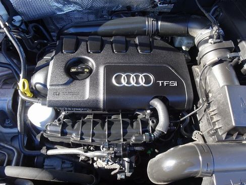 Used 2015 Audi Q3 2.0T Prestige w/ Prestige Package image 33