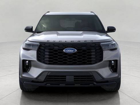 Used 2026 Ford Explorer ST-Line w/ ST-Line Street Pack AWD/4WD image 7