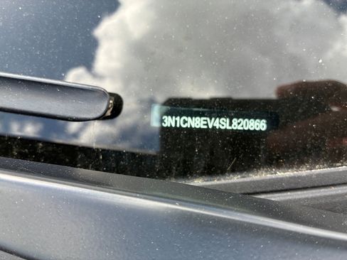 Used 2025 Nissan Versa SV image 22