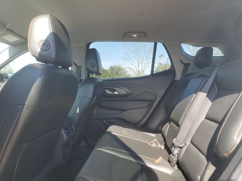 Used 2020 GMC Terrain SLT w/ Elevation Edition image 12