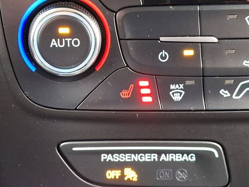 Used 2017 Ford Escape Titanium image 23