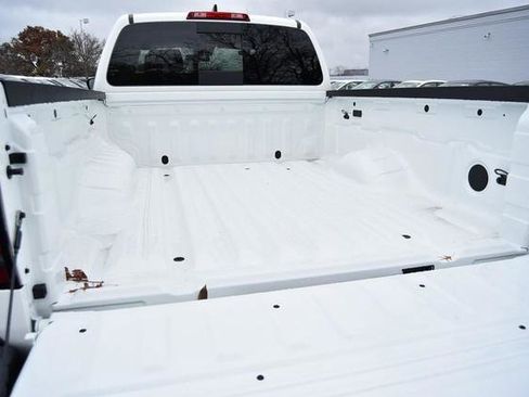 New 2026 Nissan Frontier S image 7