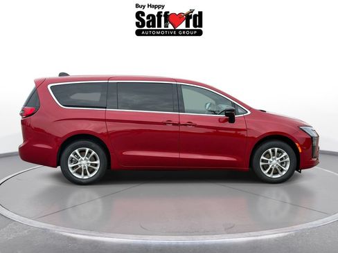 New 2027 Chrysler Pacifica Select AWD/4WD image 19