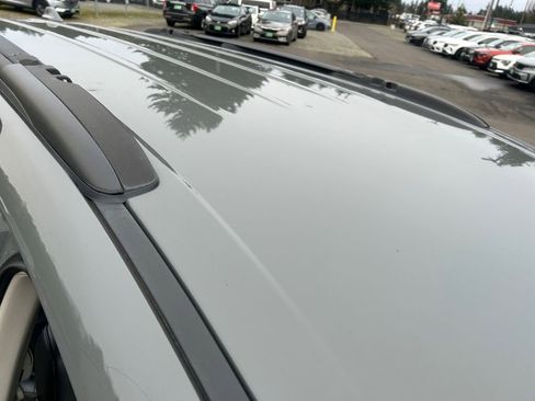 Used 2022 Chrysler Pacifica Touring-L image 28