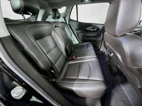 Used 2022 GMC Terrain SLT w/ LPO, Floor Liner Package AWD/4WD image 30