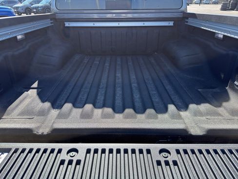 New 2026 Nissan Frontier SV w/ SV Convenience Package image 8