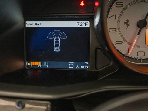 Used 2015 Ferrari 458 Spider RWD image 21