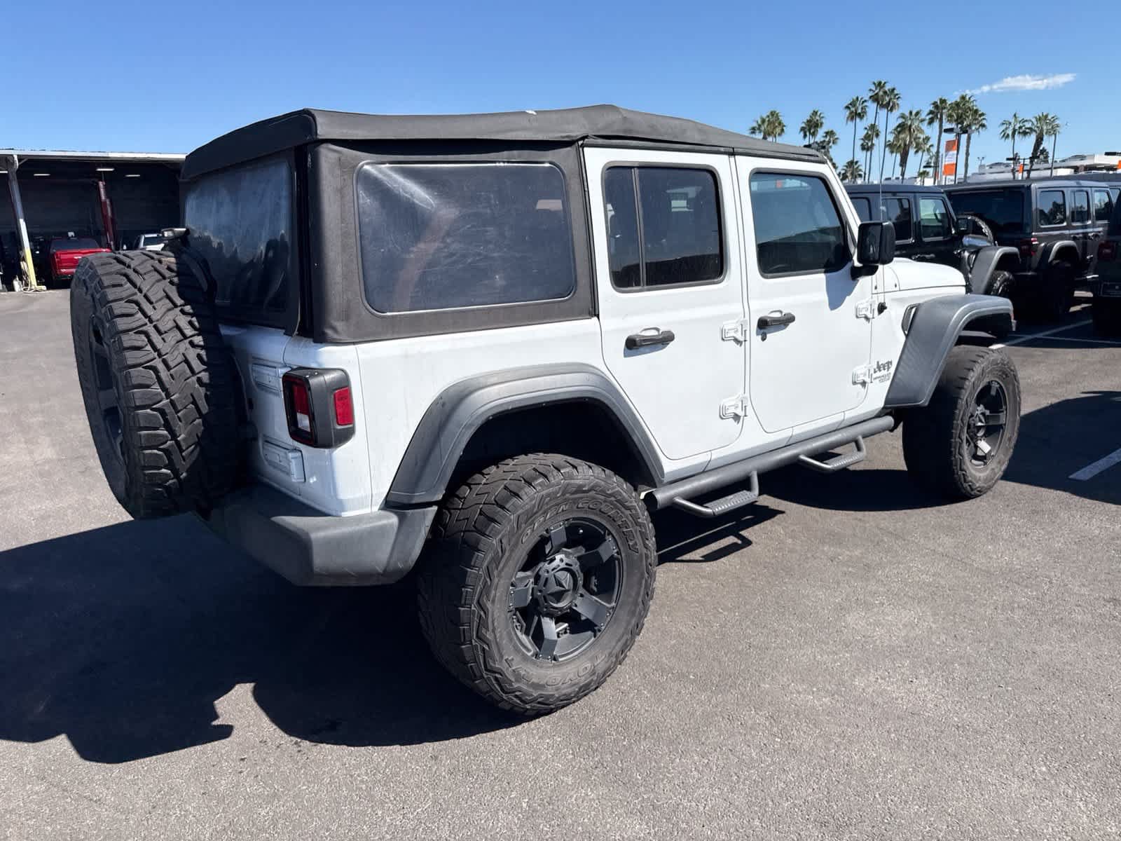 Used 2018 Jeep Wrangler Unlimited Sport S AWD/4WD image 10