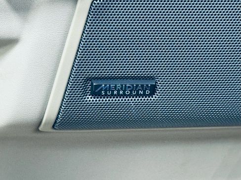 Used 2016 Land Rover LR4 HSE image 30