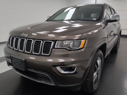 Used 2017 Jeep Grand Cherokee Limited AWD/4WD image 15
