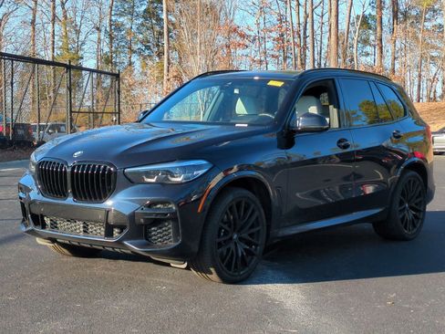 Certified 2023 BMW X5 xDrive40i w/ M Sport Package image 5